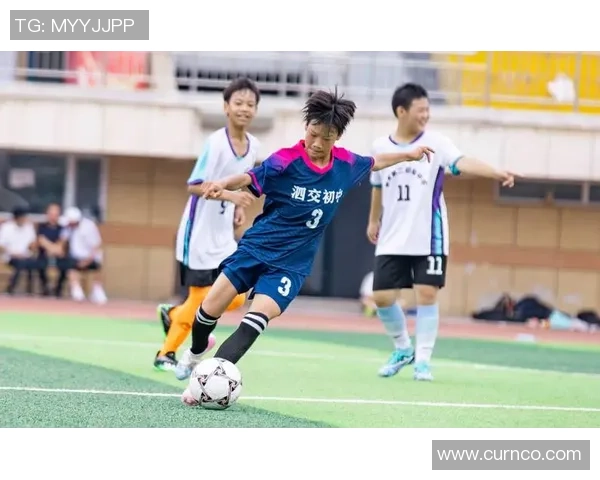 探索AWF足球的魅力与发展潜力,助力青少年足球梦想的实现与成长